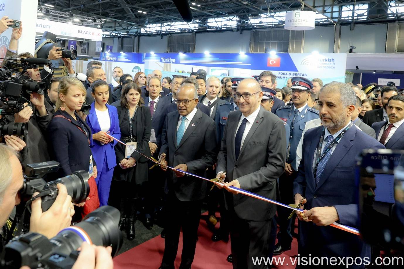 2027年法国巴黎军警防务反恐装备安防监控防护展<br>Milipol Paris 2027插图3 2027年法国巴黎军警防务反恐装备安防监控防护展<br>Milipol Paris 2027插图3