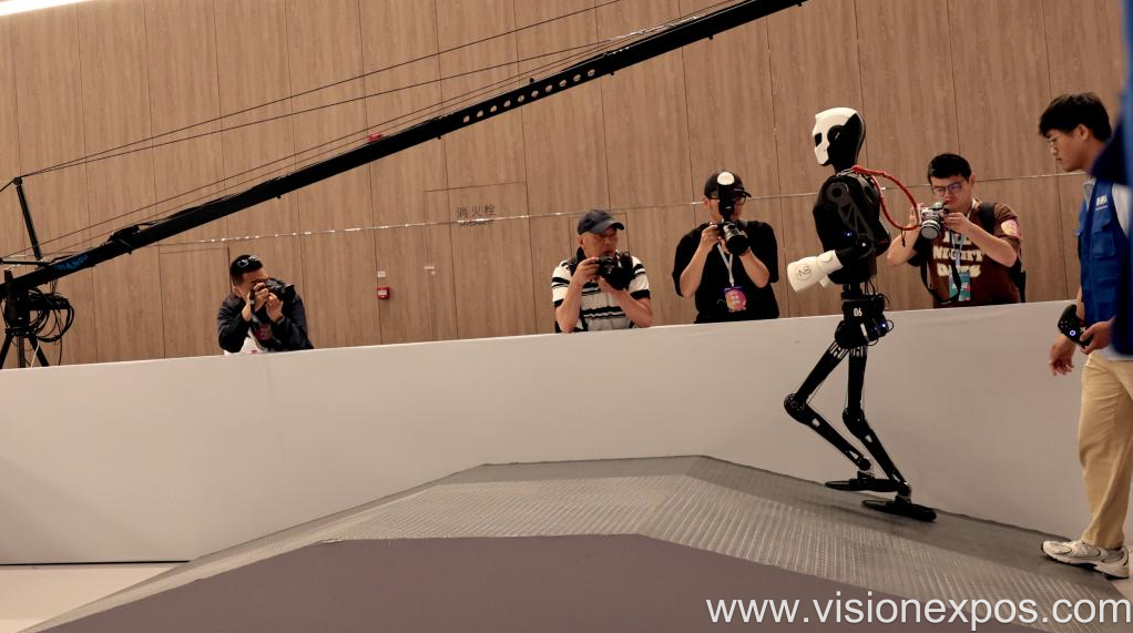 2026年韩国首尔机器人、无人机及核心部件展<br>Robot World 2026插图6 2026年韩国首尔机器人、无人机及核心部件展<br>Robot World 2026插图6
