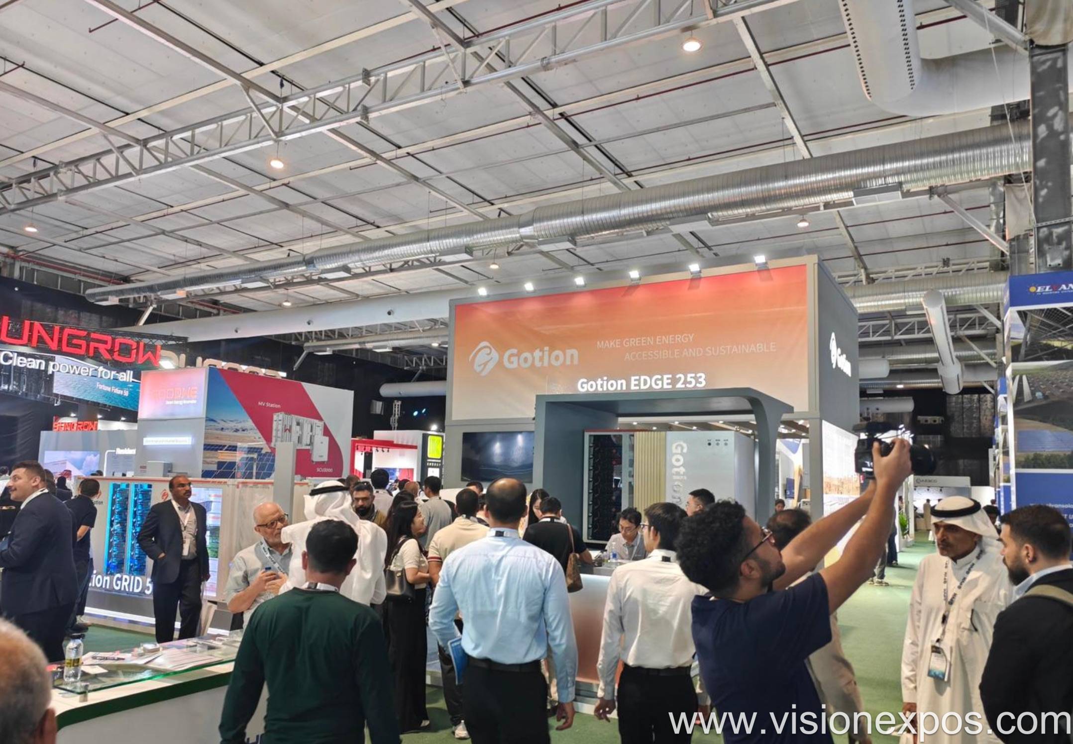 2027年迪拜太阳能光伏及电池储能展览会<br>Solar & Storage Live Middle East 2027插图3 2027年迪拜太阳能光伏及电池储能展览会<br>Solar & Storage Live Middle East 2027插图3