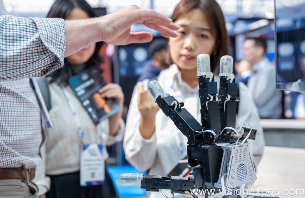 2027年英国伦敦科技周AI电子物联网展<br>London Tech Week 2027插图4 2027年英国伦敦科技周AI电子物联网展<br>London Tech Week 2027插图4